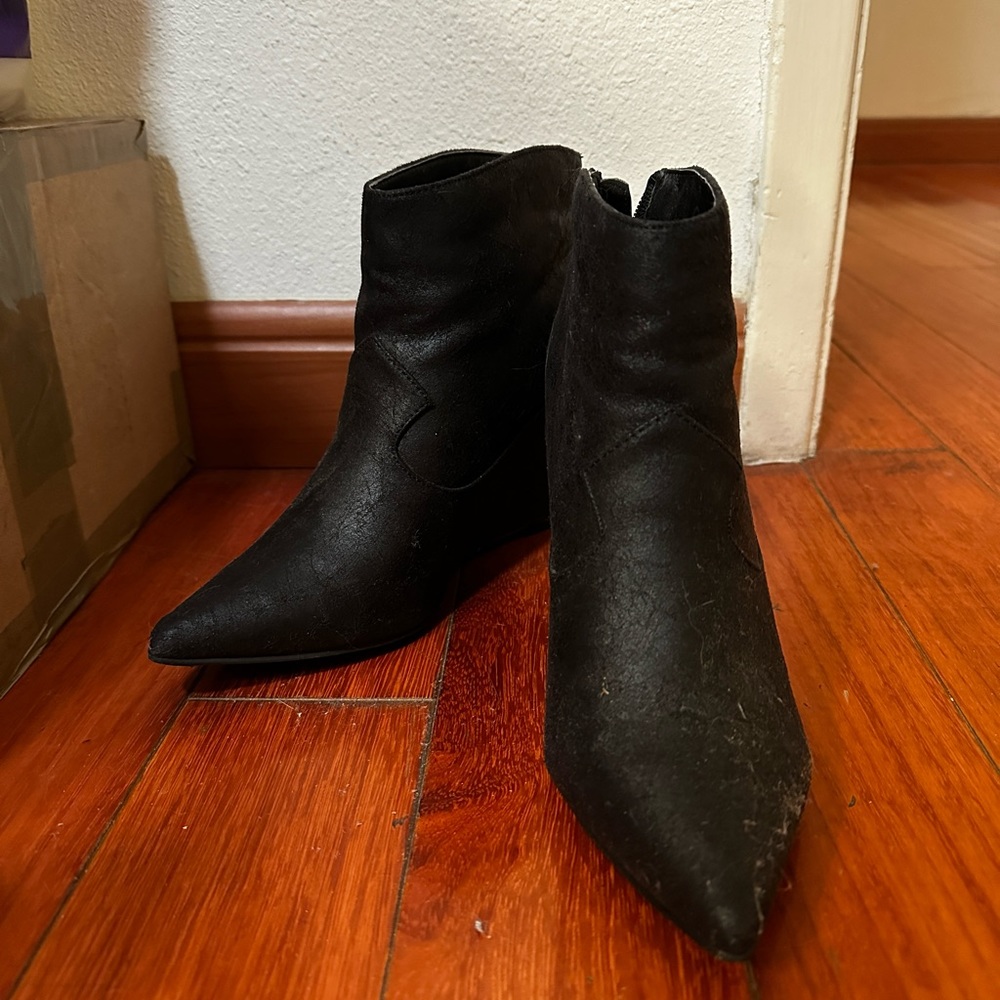 Good condition Michael Antonio wedge